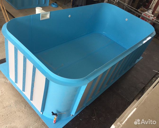 Бассейн для Вашей семьи