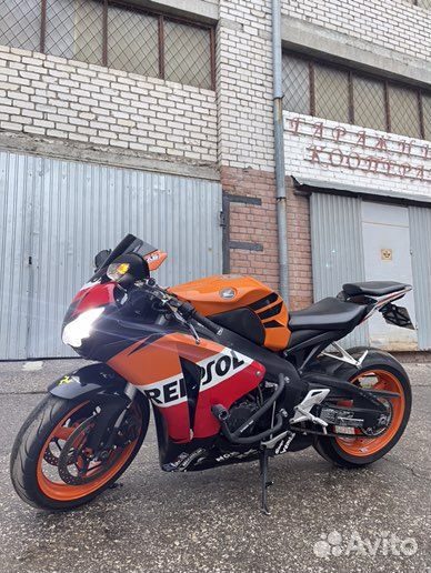 Honda cbr1000rr fireblade