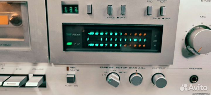 Кассетная дека Akai GX M30