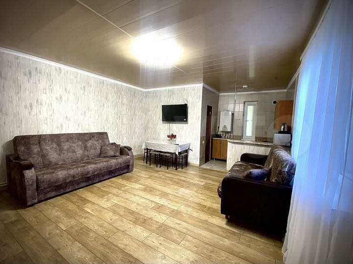 Дом 50 м² на участке 5 сот.