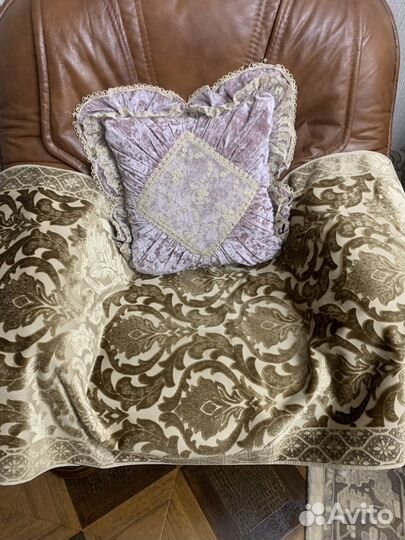 Дивандеки на диван и кресла