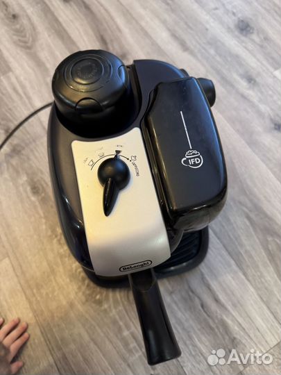 Кофеварка delonghi
