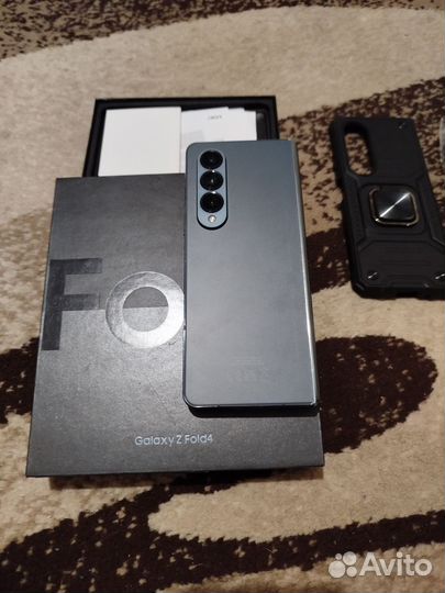 Samsung Galaxy Z Fold4, 12/256 ГБ