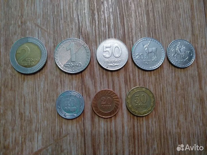 Обмен монет. продажа. Иностранные