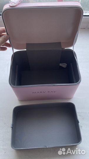 Кейс для косметики Мэри Кэй. Новый. 21*13,5*14,2