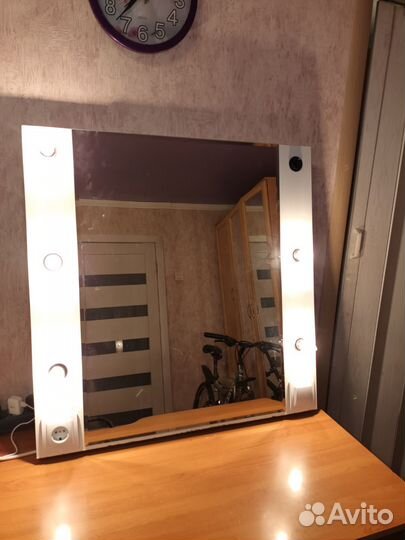 Зеркало гримерное с подсветкой