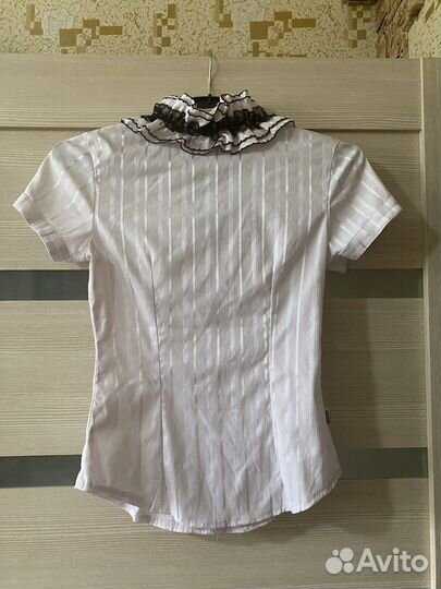 Праздничная школьная рубашка без рукавов