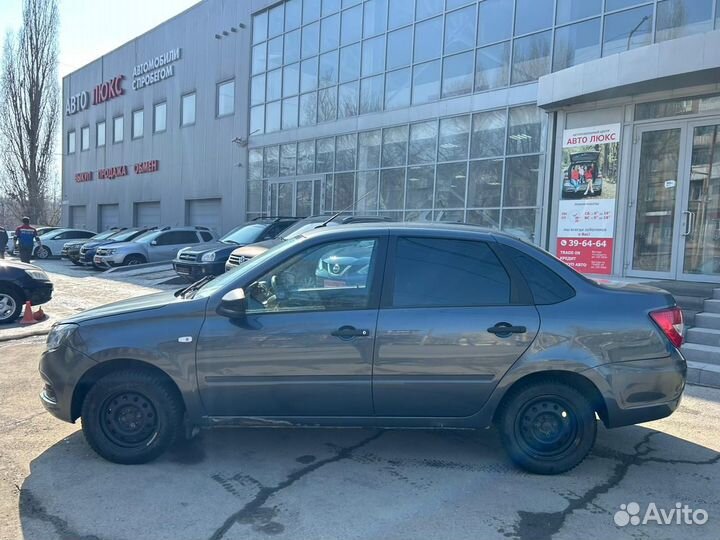 LADA Granta 1.6 МТ, 2019, 100 000 км