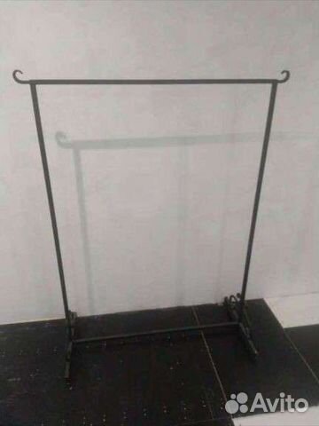 Кованная вешалка