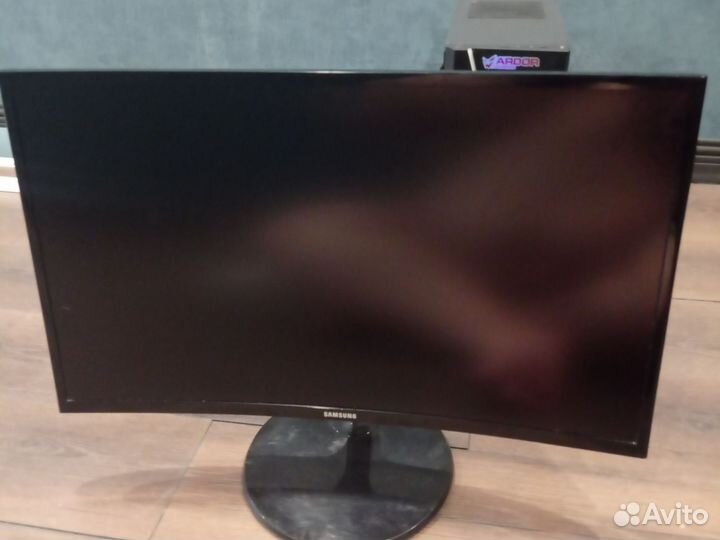 Монитор для компьютера игровой изогнутый Samsung
