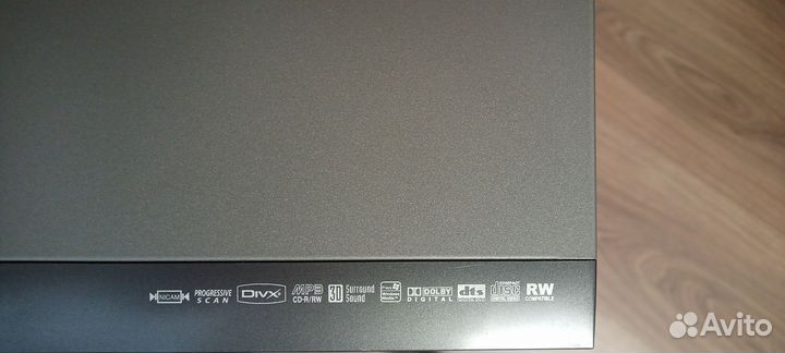 Видеомагнитофон с двд