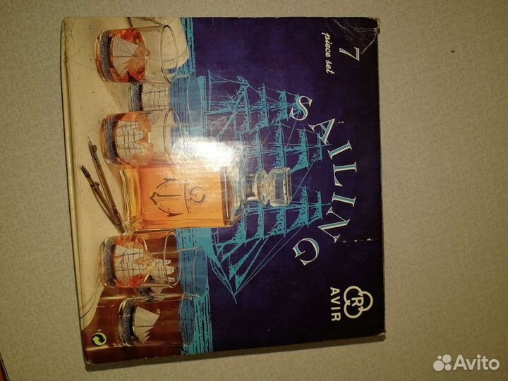 Графин и шесть стаканов