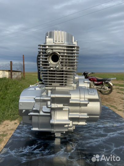 Продам двигатель 150