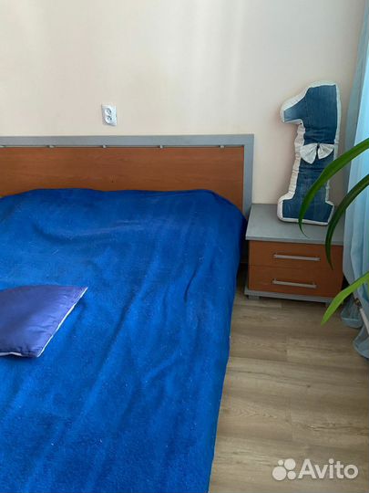 Тумба прикроватная