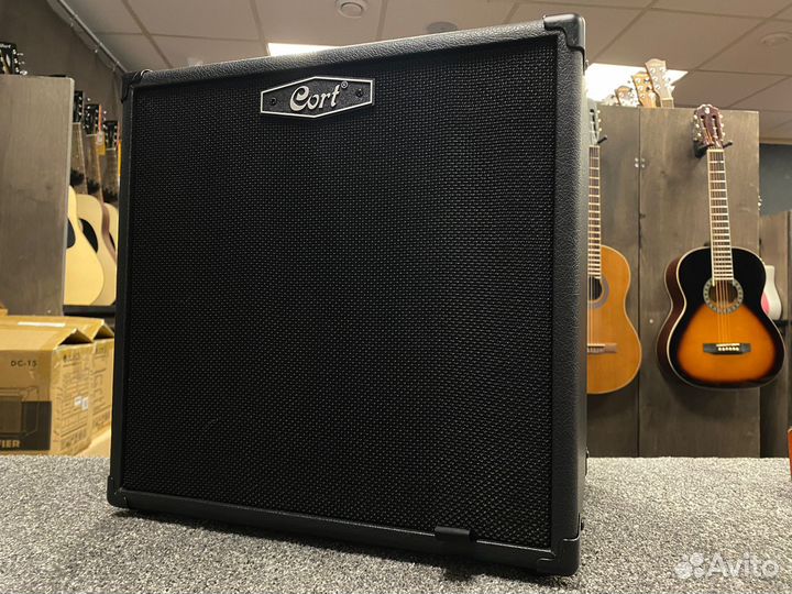 Комбоусилитель Cort CM40B Новый