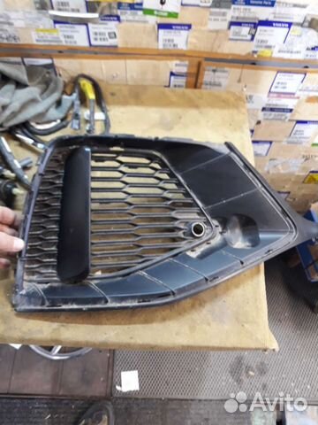 Ауди ку8 Решетка бампера правая Audi Q8 2018-23