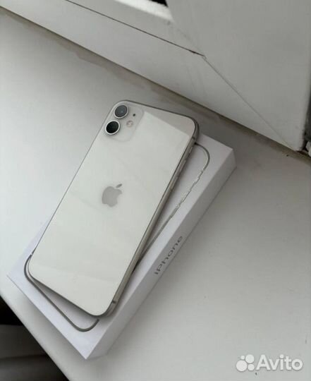iPhone 11, 128 ГБ