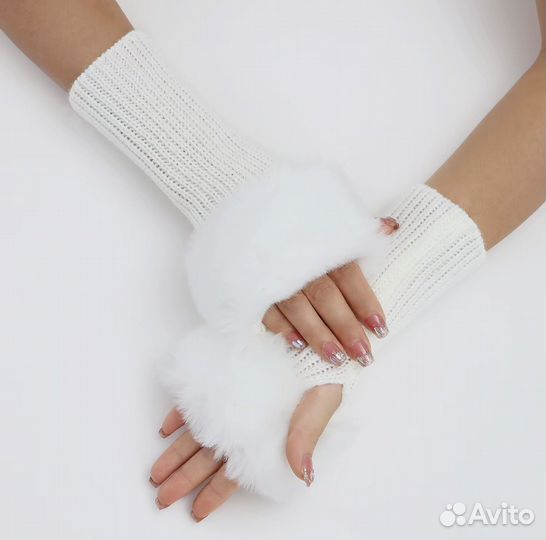 Женские шерстяные перчатки без пальцев