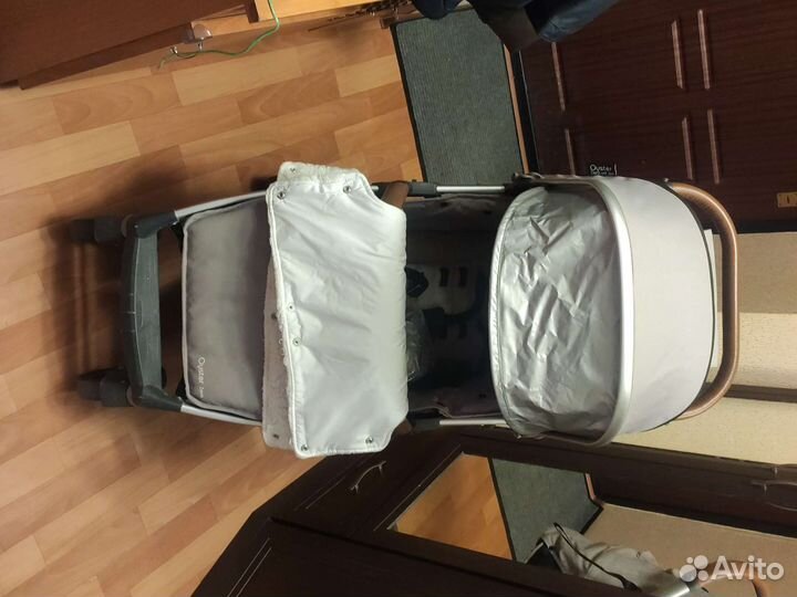 Коляска прогулочная Oyster Zero