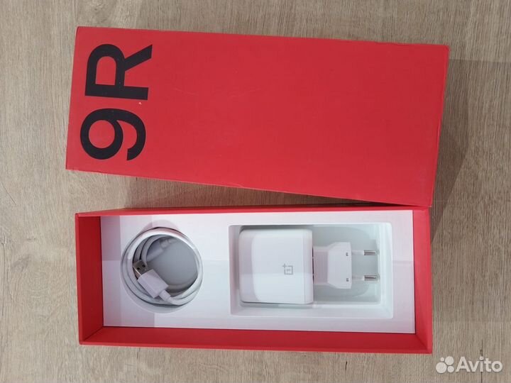 OnePlus 9R, 8/256 ГБ
