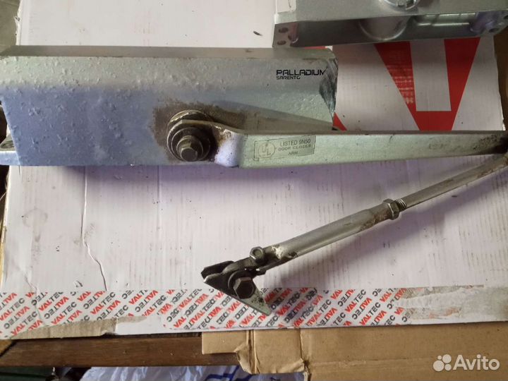 Доводчик дверной apecs, palladium