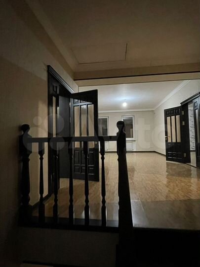 Дом 457 м² на участке 12 сот.