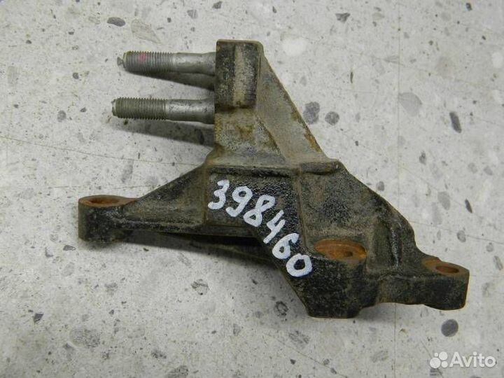 Кронштейн двигателя правый Kia Cerato LD 2004-2008