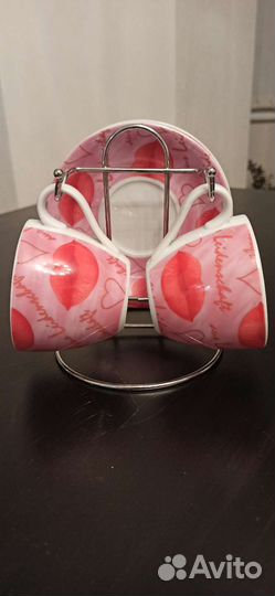 Чашка с блюдцем. Чайная пара Поцелуй