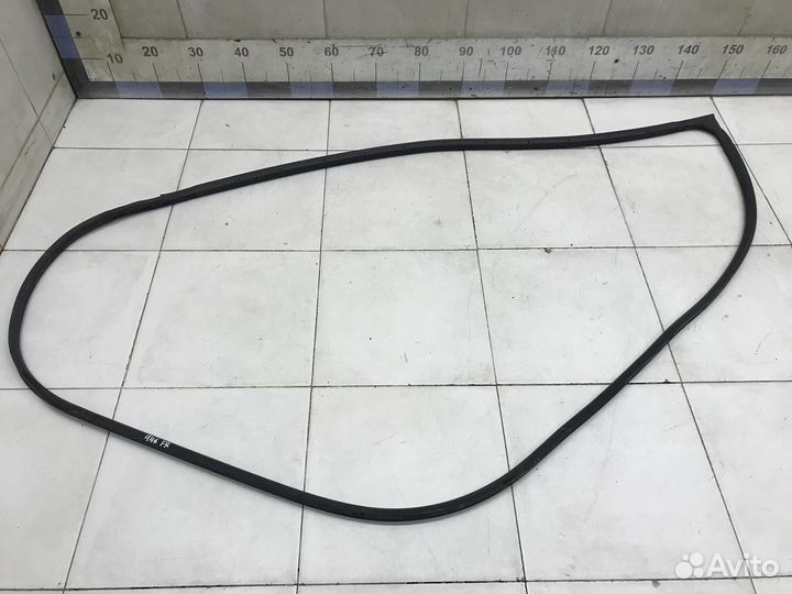 Уплотнитель (внутри) SX4 2006-2013