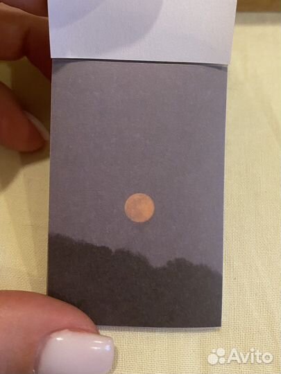 Наклейки в тёмных тонах