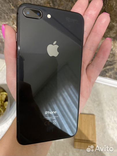 Телефон iPhone 8 plus