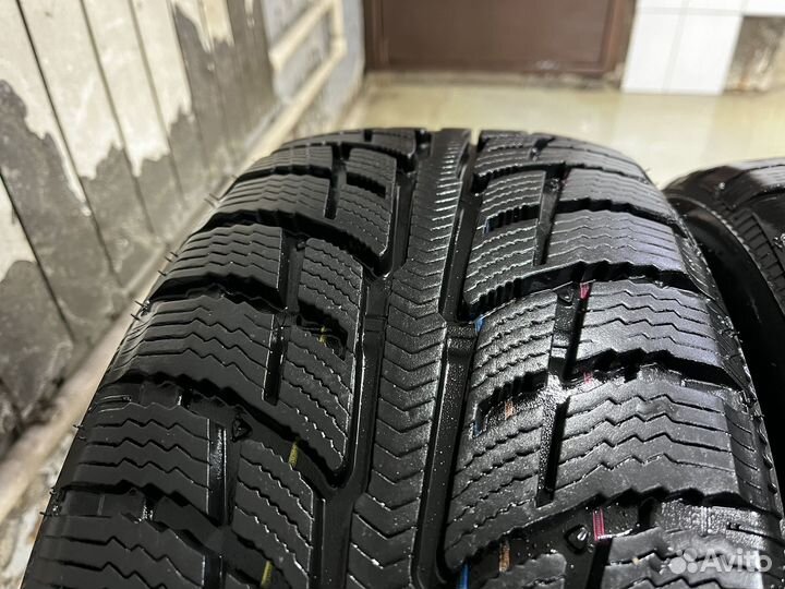 Bfgoodrich Winter T/A KSI 215/55 R17 94T