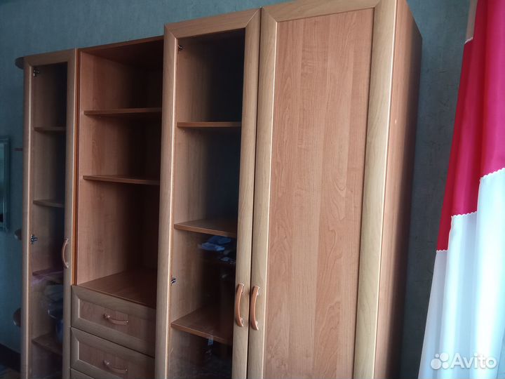 Шкаф-стенка