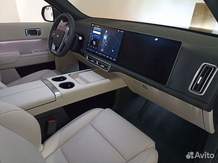 LiXiang L9 1.5 AT, 2023