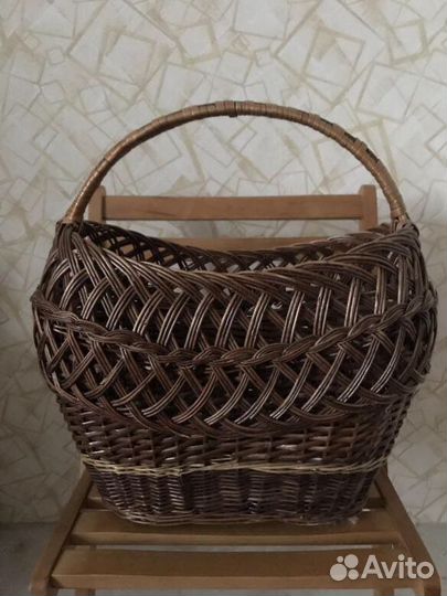 Корзина плетеная с ручкой (Венгрия)