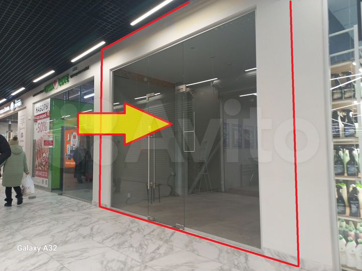 Торг. помещ. 17,98 м² у супермаркета на 1-м эт. ТЦ