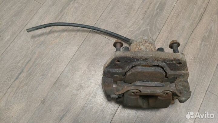 Суппорт тормозной передний правый Bmw X5 E53