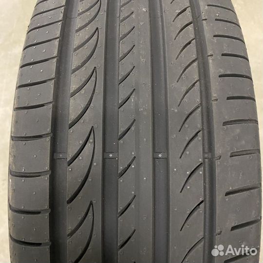 Pirelli Powergy 215/65 R17 99