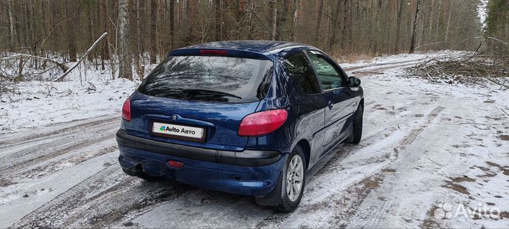Peugeot 206 1.4 МТ, 1999, 300 000 км