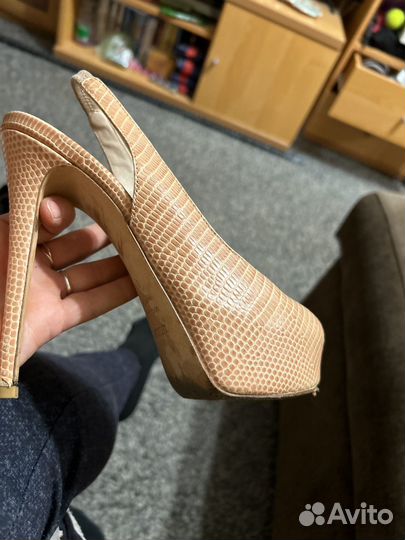 Босоножки 36