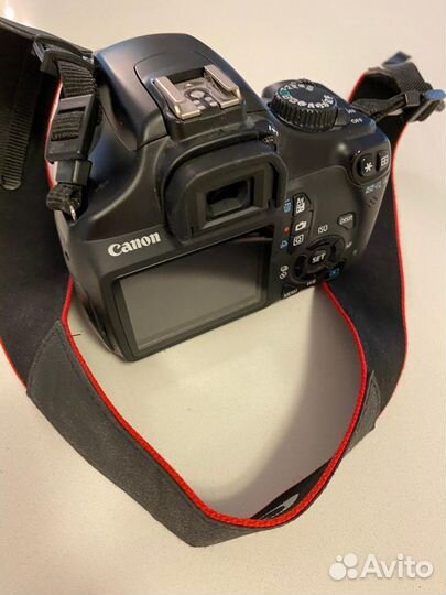 Фотоаппарат Canon EOS 1100D