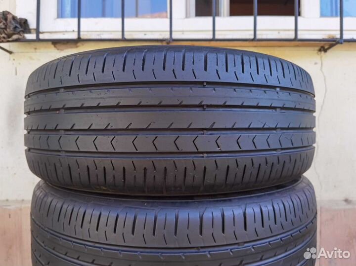 Continental ContiPremiumContact 5 215/55 R17 94V