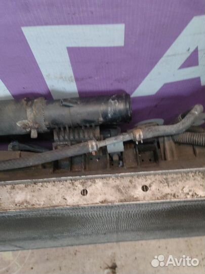 Радиатор охлаждения двигателя Mitsubishi Outlander