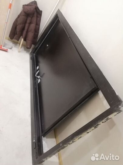 Дверь входная металлическая от застройщика