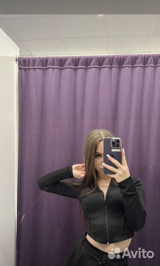 Топ на молнии