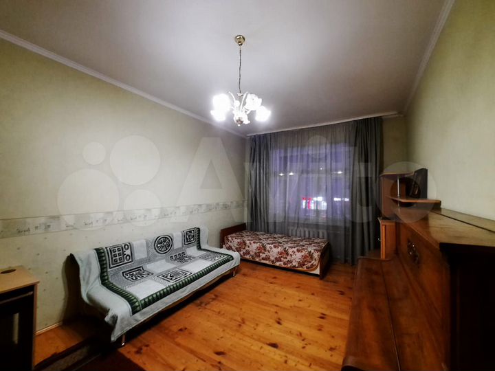 3-к. квартира, 79 м², 2/5 эт.