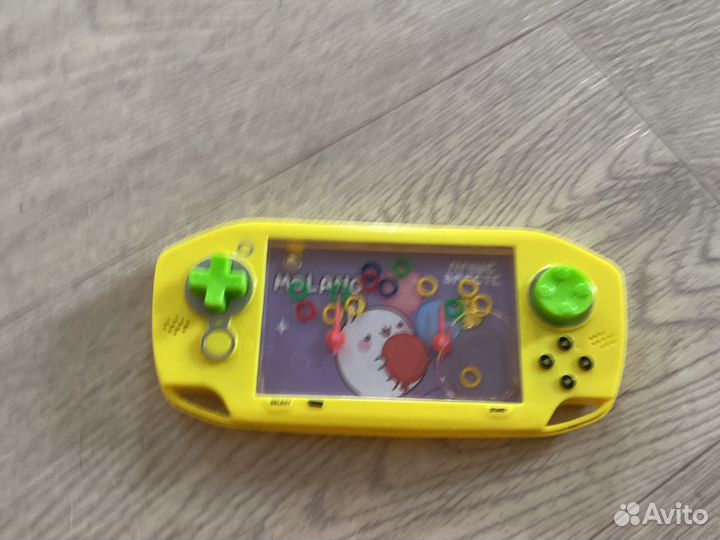 Портативная игровая приставка