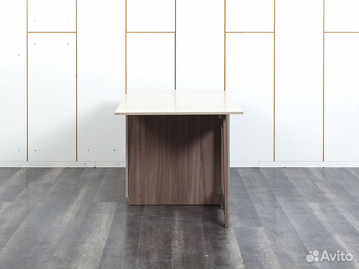 Офисный стол