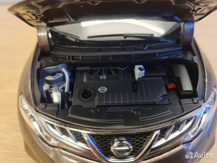 Модель Nissan Murano 1/18 Paudi