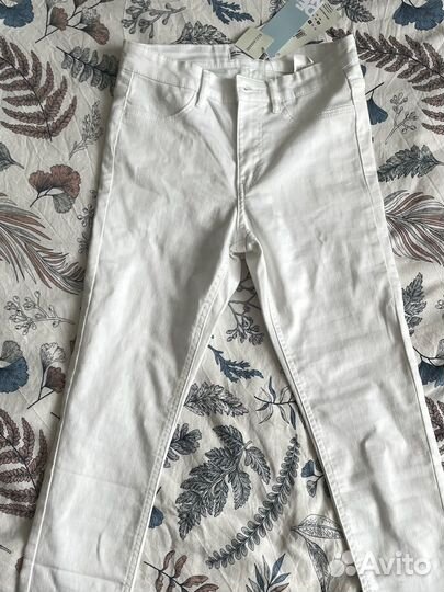 Белые джинсы женские